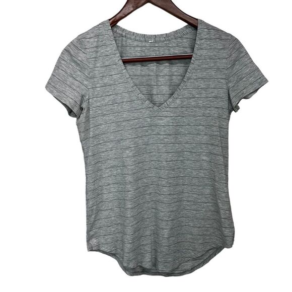 Lululemon Love Tee V Heathered Light Gray with Stripes Womens XS 4 - Picture 1 of 4